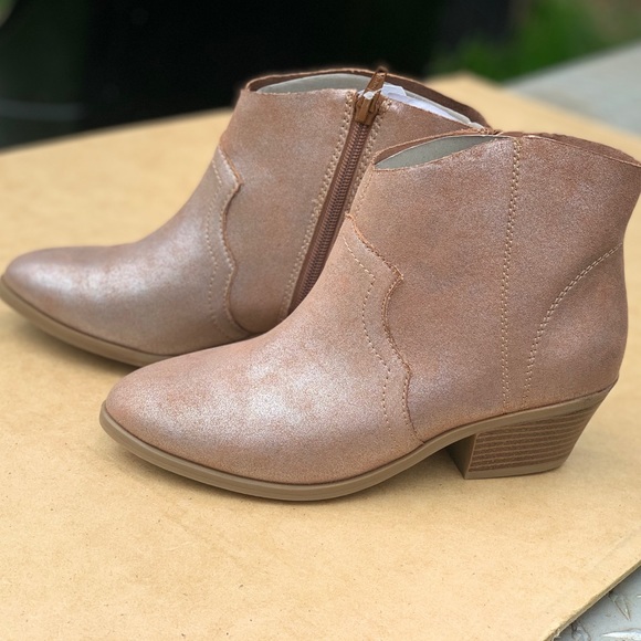 Women’s Metallic Fashion Style Western Boots Shoe - Picture 12 of 14